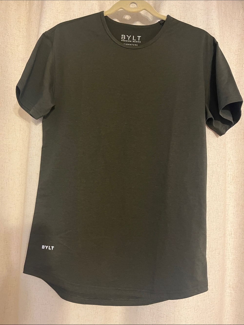 BYLT Performance Drop-Cut Men's T Shirt – Athletic Drop Cut Crewneck Tee